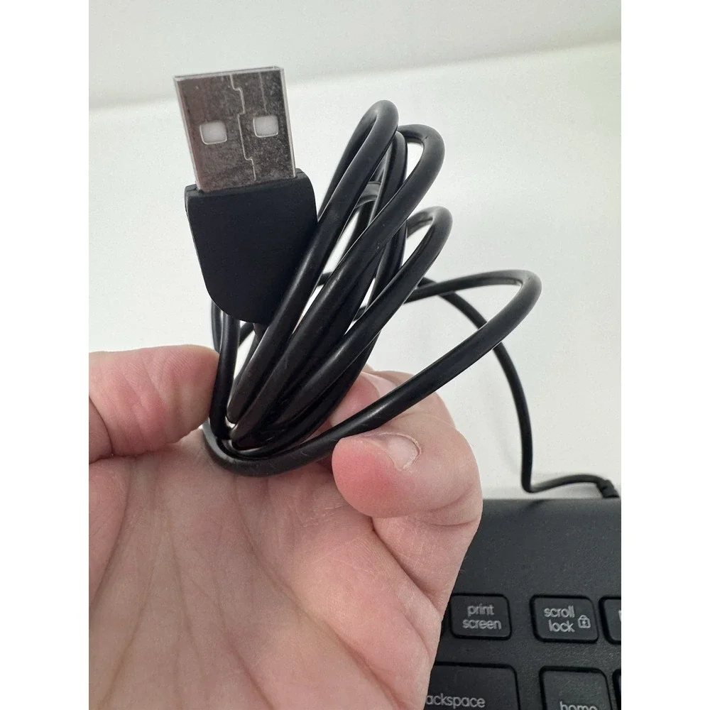 Surf Onn Wired USB Keyboard 104‎ keys 100009052 Black WORKS TESTED